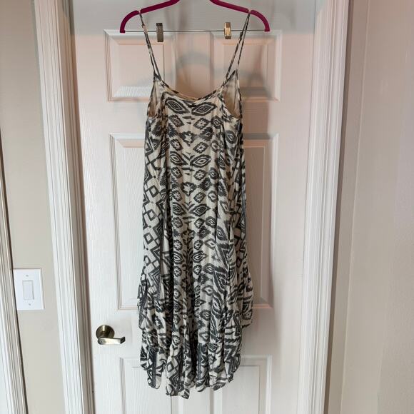 Billabong Designers Closet Gray/Cream Aztec Graphic High-Low Mini Dress Size M - Picture 2 of 8